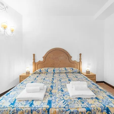 Apartamento -vista Mare- Casa Con Piscina E A 300 Mt